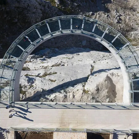 File Five Podgora (Split-Dalmatia)