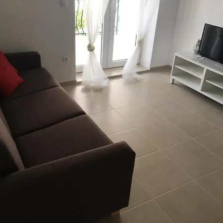 File Five Apartment Podgora