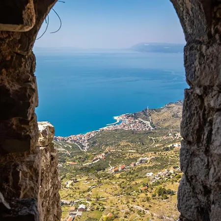 File Five Podgora