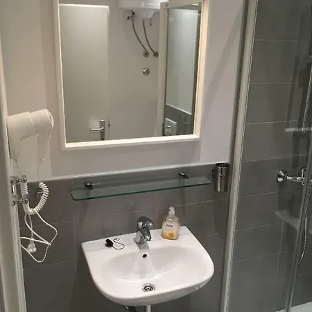 File Five Daire Podgora (Split-Dalmatia)