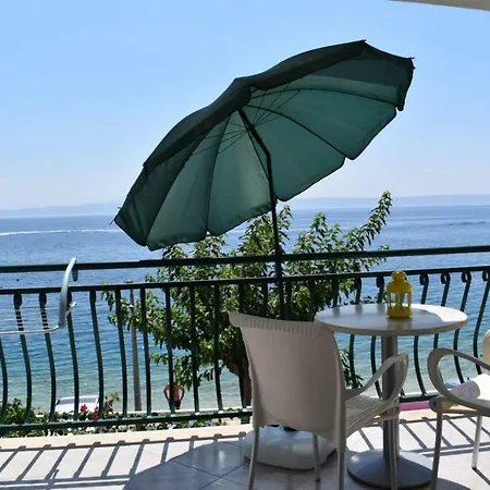 アパート File Five *